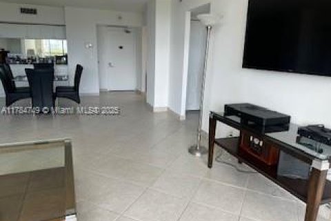 Купить кондоминиум в Авентура, Флорида 2 спальни, 121.98м2, № 1706286 - фото 10