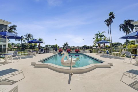 Condominio en venta en Fort Lauderdale, Florida, 1 dormitorio, 68.75 m2 № 2085084 - foto 12