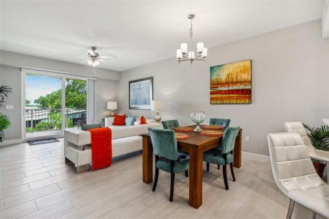 Copropriété à vendre à New Smyrna Beach, Floride: 3 chambres, 148.92 m2 № 1777301 - photo 9