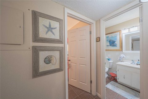 Condo in Ocala, Florida, 1 bedroom  № 1834900 - photo 12