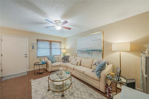 Condo in Ocala, Florida, 1 bedroom  № 1834900 - photo 4