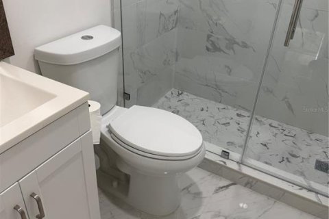 Купить виллу или дом в Эджуотер, Флорида 9 комнат, 106.37м2, № 2197870 - фото 12