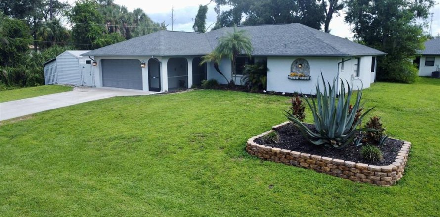 Casa en Port Charlotte, Florida 3 dormitorios, 141.4 m2 № 1909113
