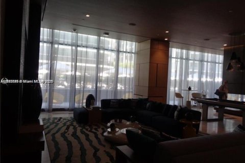 Condominio en venta en Miami, Florida, 1 dormitorio, 68.56 m2 № 2077063 - foto 22
