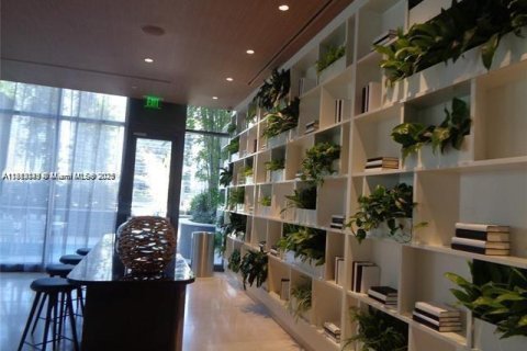 Condominio en venta en Miami, Florida, 1 dormitorio, 68.56 m2 № 2077063 - foto 21