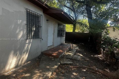 Снять в аренду виллу или дом в Майами, Флорида 1 спальня, 100.33м2, № 2063911 - фото 2