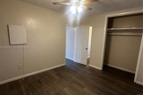 Снять в аренду виллу или дом в Майами, Флорида 1 спальня, 100.33м2, № 2063911 - фото 10