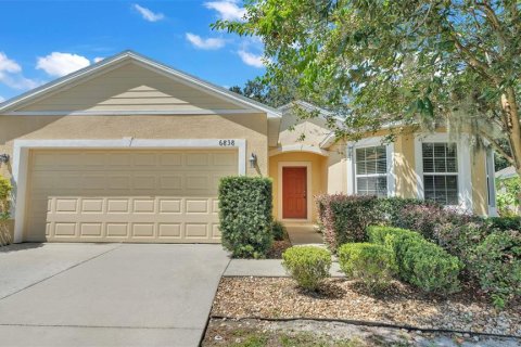 House in Lakeland, Florida 3 bedrooms, 162.58 sq.m. № 2201787