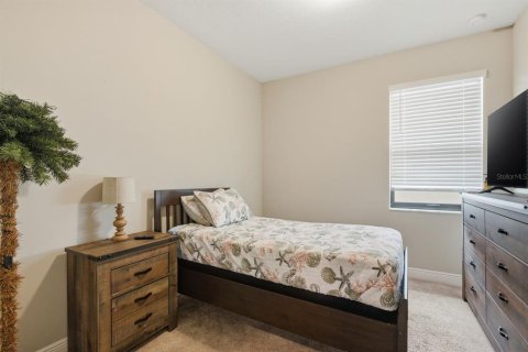House in New Port Richey, Florida 3 bedrooms, 182.09 sq.m. № 2223593 - photo 18