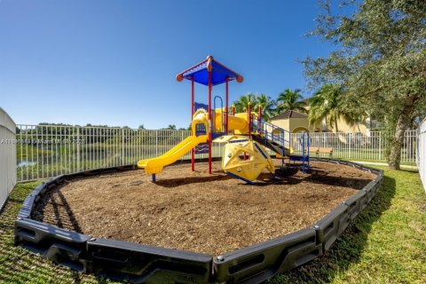 Copropriété à louer à Miramar, Floride: 2 chambres, 111.95 m2 № 1948135 - photo 26