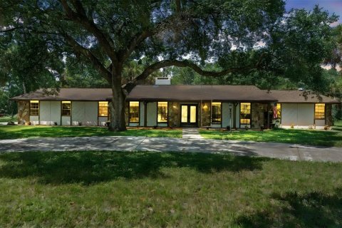 Casa en venta en Cocoa, Florida, 4 dormitorios, 275.73 m2 № 1883101 - foto 2