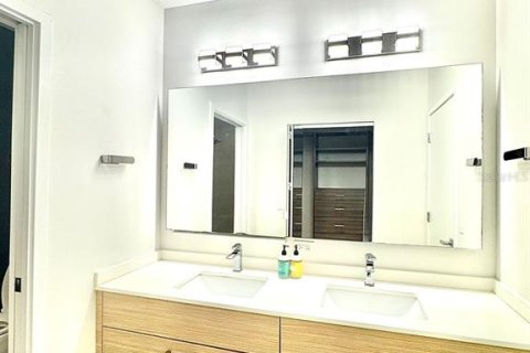 Copropriété à vendre à Miami, Floride: 2 chambres, 108.51 m2 № 1782693 - photo 18