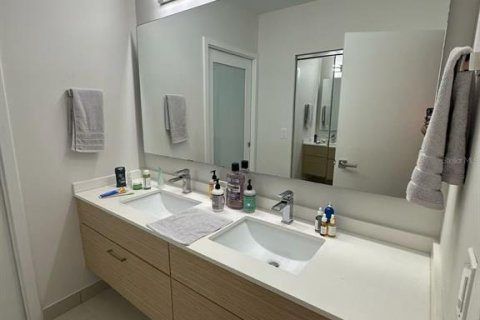 Copropriété à vendre à Miami, Floride: 2 chambres, 108.51 m2 № 1782693 - photo 6