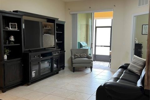 Condominio en venta en Windermere, Florida, 4 dormitorios, 188.41 m2 № 1835431 - foto 13