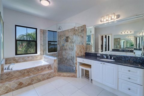 Condo in Clearwater, Florida, 3 bedrooms  № 1915095 - photo 27