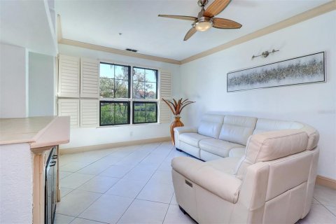 Condo in Clearwater, Florida, 3 bedrooms  № 1915095 - photo 12