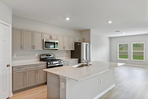 House in Wesley Chapel, Florida 5 bedrooms, 295.62 sq.m. № 2237568 - photo 2