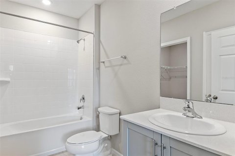 House in Wesley Chapel, Florida 5 bedrooms, 295.62 sq.m. № 2237568 - photo 18