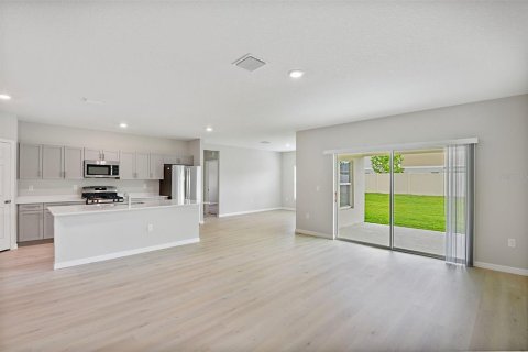 House in Wesley Chapel, Florida 5 bedrooms, 295.62 sq.m. № 2237568 - photo 3