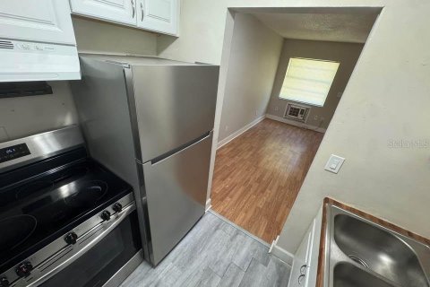 Appartement à louer à Tampa, Floride: 2 chambres, 53.42 m2 № 2414017 - photo 4