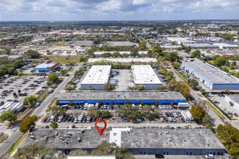 Commercial property in Lauderhill, Florida № 2041672 - photo 30