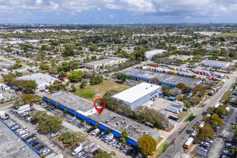 Commercial property in Lauderhill, Florida № 2041672 - photo 29
