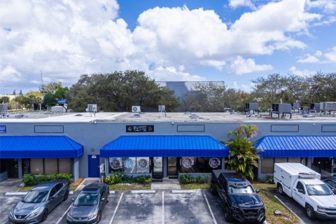 Commercial property in Lauderhill, Florida № 2041672 - photo 27