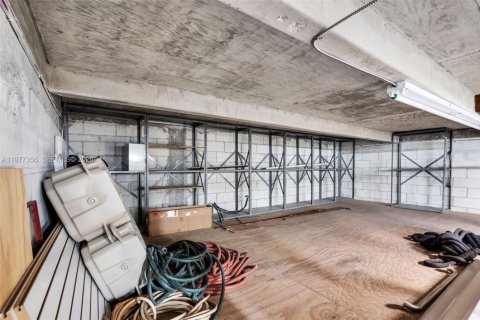 Commercial property in Lauderhill, Florida № 2041672 - photo 18