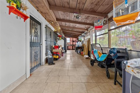 Immobilier commercial à vendre à Tampa, Floride: 6 chambres, 227.61 m2 № 2312804 - photo 17