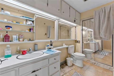 Immobilier commercial à vendre à Tampa, Floride: 6 chambres, 227.61 m2 № 2312804 - photo 16