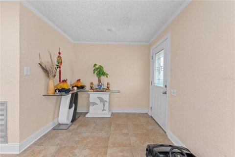 Immobilier commercial à vendre à Tampa, Floride: 6 chambres, 227.61 m2 № 2312804 - photo 13