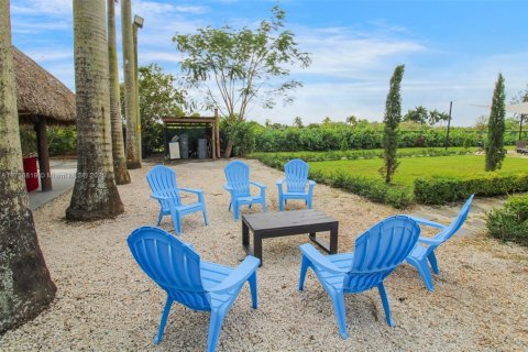 Propiedad comercial en venta en Miami, Florida № 1702031 - foto 4