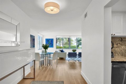 Copropriété à vendre à Miami Beach, Floride: 1 chambre, 87.61 m2 № 2048414 - photo 10