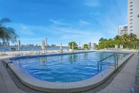 Copropriété à vendre à Miami Beach, Floride: 1 chambre, 87.61 m2 № 2048414 - photo 28