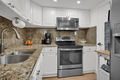 Copropriété à vendre à Miami Beach, Floride: 1 chambre, 87.61 m2 № 2048414 - photo 14