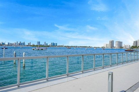 Copropriété à vendre à Miami Beach, Floride: 1 chambre, 87.61 m2 № 2048414 - photo 29
