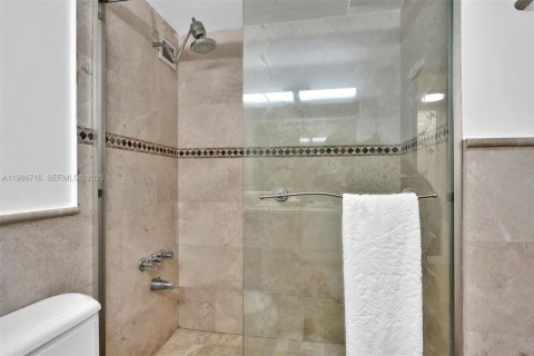 Copropriété à vendre à Miami Beach, Floride: 1 chambre, 87.61 m2 № 2048414 - photo 26