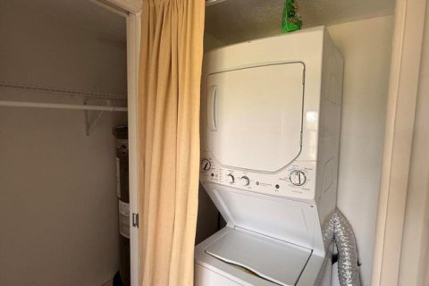 Copropriété à vendre à Pompano Beach, Floride: 2 chambres, 98.85 m2 № 2146285 - photo 13