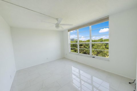 Copropriété à vendre à Pompano Beach, Floride: 2 chambres, 98.85 m2 № 2146285 - photo 7