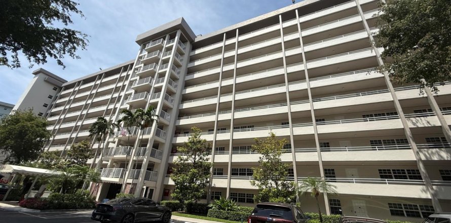 Condo à Pompano Beach, Floride, 2 chambres № 2146285