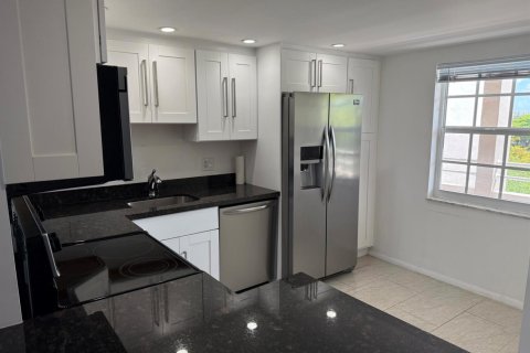Copropriété à vendre à Pompano Beach, Floride: 2 chambres, 98.85 m2 № 2146285 - photo 5