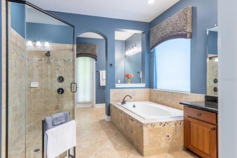 Villa ou maison à vendre à Sorrento, Floride: 4 chambres, 376.53 m2 № 2149537 - photo 24