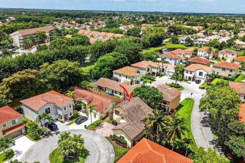 House in Wellington, Florida 3 bedrooms, 131.83 sq.m. № 2177499 - photo 22