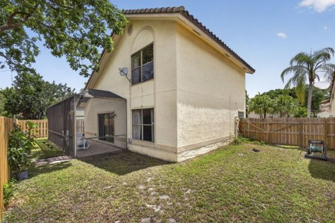 House in Wellington, Florida 3 bedrooms, 131.83 sq.m. № 2177499 - photo 21
