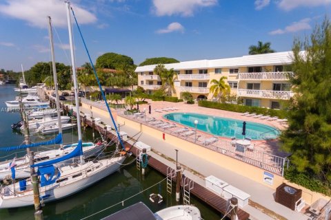 Copropriété à louer à Coral Gables, Floride: 1 chambre, 75.07 m2 № 1976641 - photo 26
