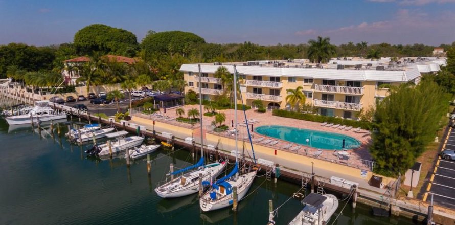 Condo à Coral Gables, Floride, 1 chambre  № 1976641