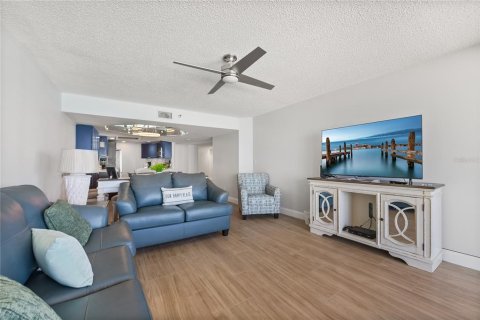 Copropriété à louer à Clearwater, Floride: 3 chambres, 145.86 m2 № 2387672 - photo 13