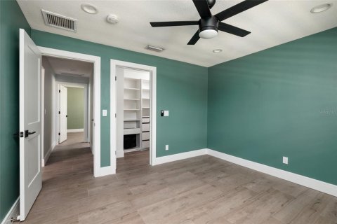 Купить виллу или дом в Сент-Питерсберг, Флорида 11 комнат, 224.17м2, № 1904889 - фото 30