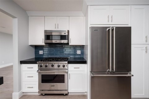 Купить виллу или дом в Сент-Питерсберг, Флорида 11 комнат, 224.17м2, № 1904889 - фото 14