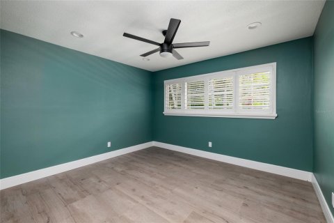 Купить виллу или дом в Сент-Питерсберг, Флорида 11 комнат, 224.17м2, № 1904889 - фото 29